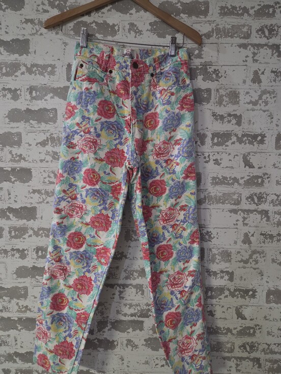 Helium Denim - VTG 90s Helium Floral Rose Print High Waisted Mom Jeans Pink Blue Size 9/26